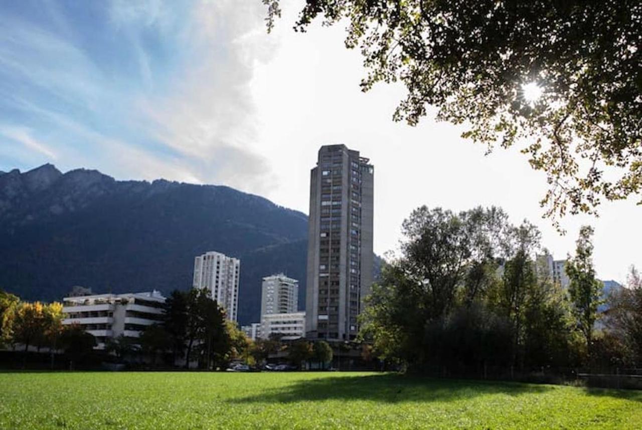 Ueber Den Daecher Von Chur Apartment Exterior foto